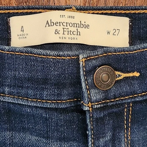 Abercrombie & Fitch Jean Shorts - Picture 5 of 5